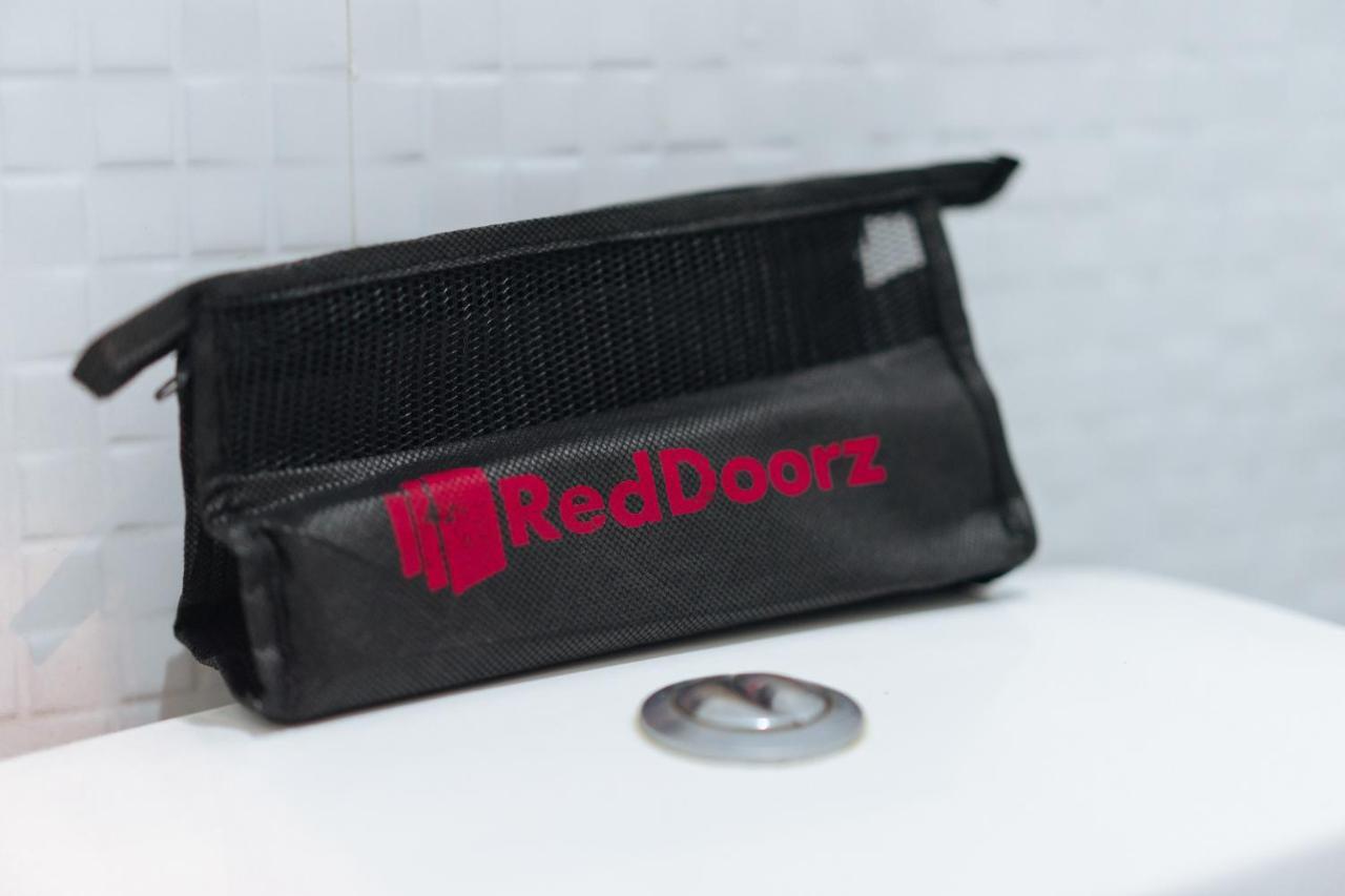 Готель Reddoorz @ Sunfields Lipa Batangas Lipa City Екстер'єр фото